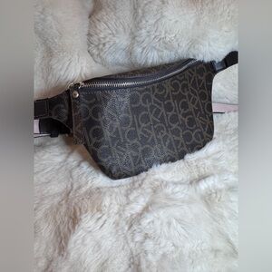 Calvin Klein Black and Brown Monogram Belt Bag Fanny Pack in size XL